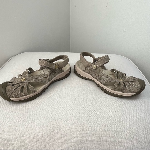 KEEN Women's Rose Strappy Sport Hiking Sandals Shoes Black Gray Size 8.5 - Picture 6 of 12